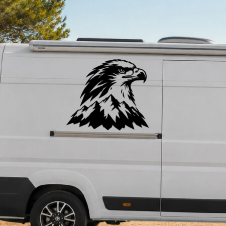 Sticker tête d'aigle avec montagnes en arrière-plan en style graphique