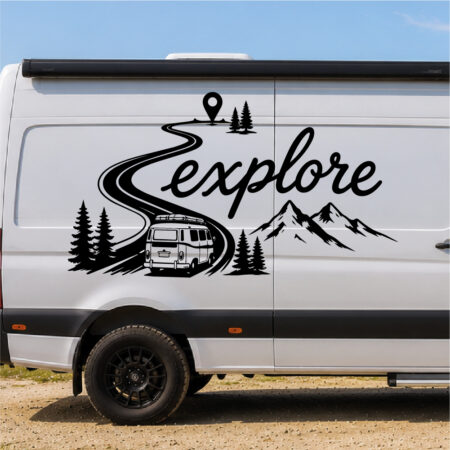 Sticker van sur une route sinueuse avec sapins, montagnes et texte "explore"